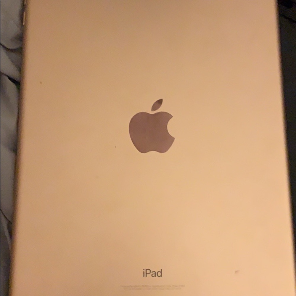 Ipad 6 generation 32gb rose gold